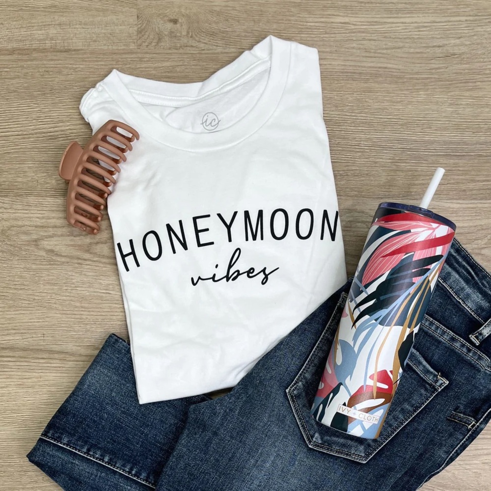 Honeymoon Vibes Tee